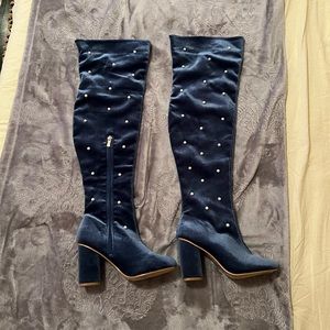 Yoki blue pearl boots